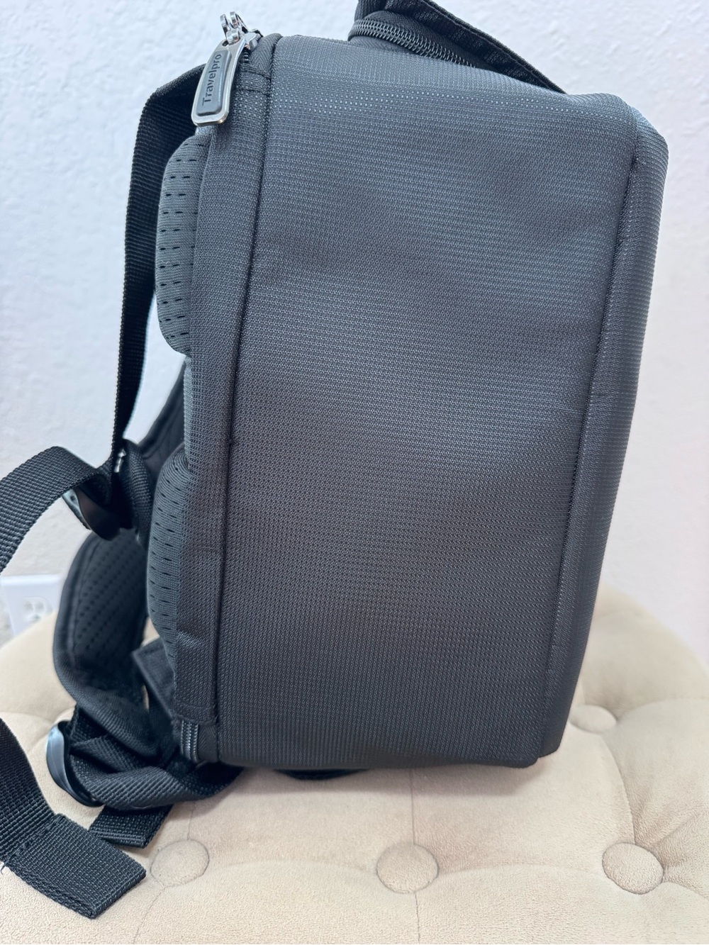 TRAVELPRO Pilot AirTM 2 Laptop Backpack - Picture 3 of 10